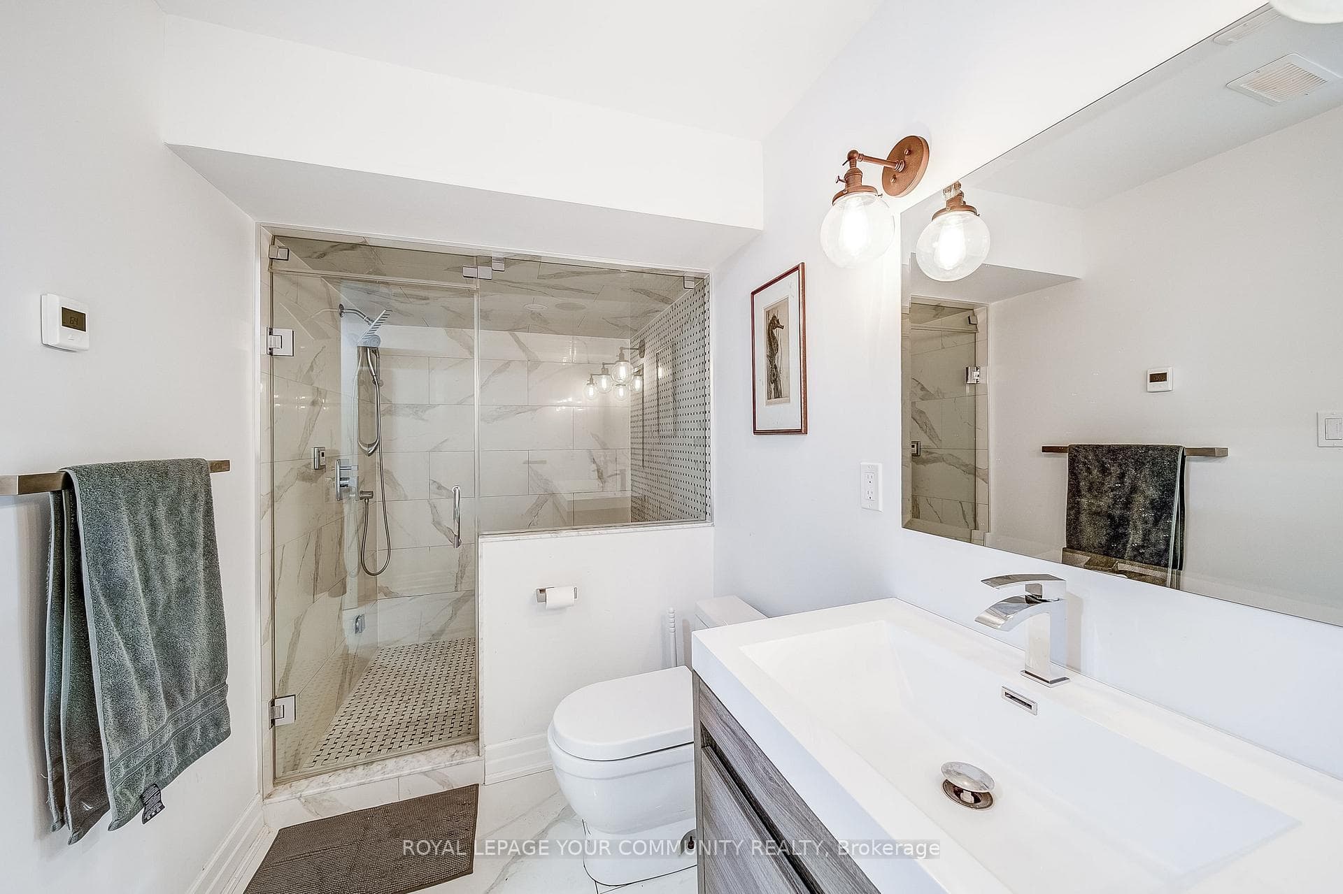 145 Tonner Crescent photo 36