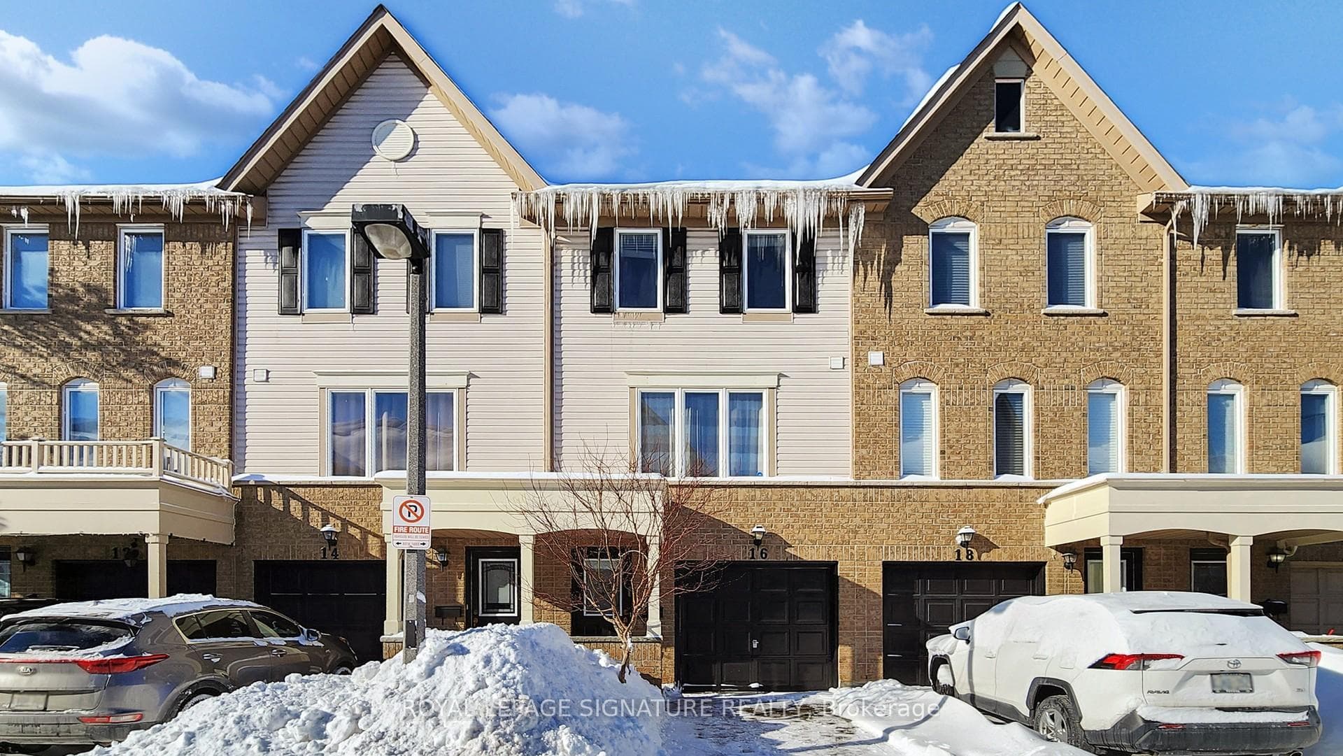 16 Pennefather Lane photo 1