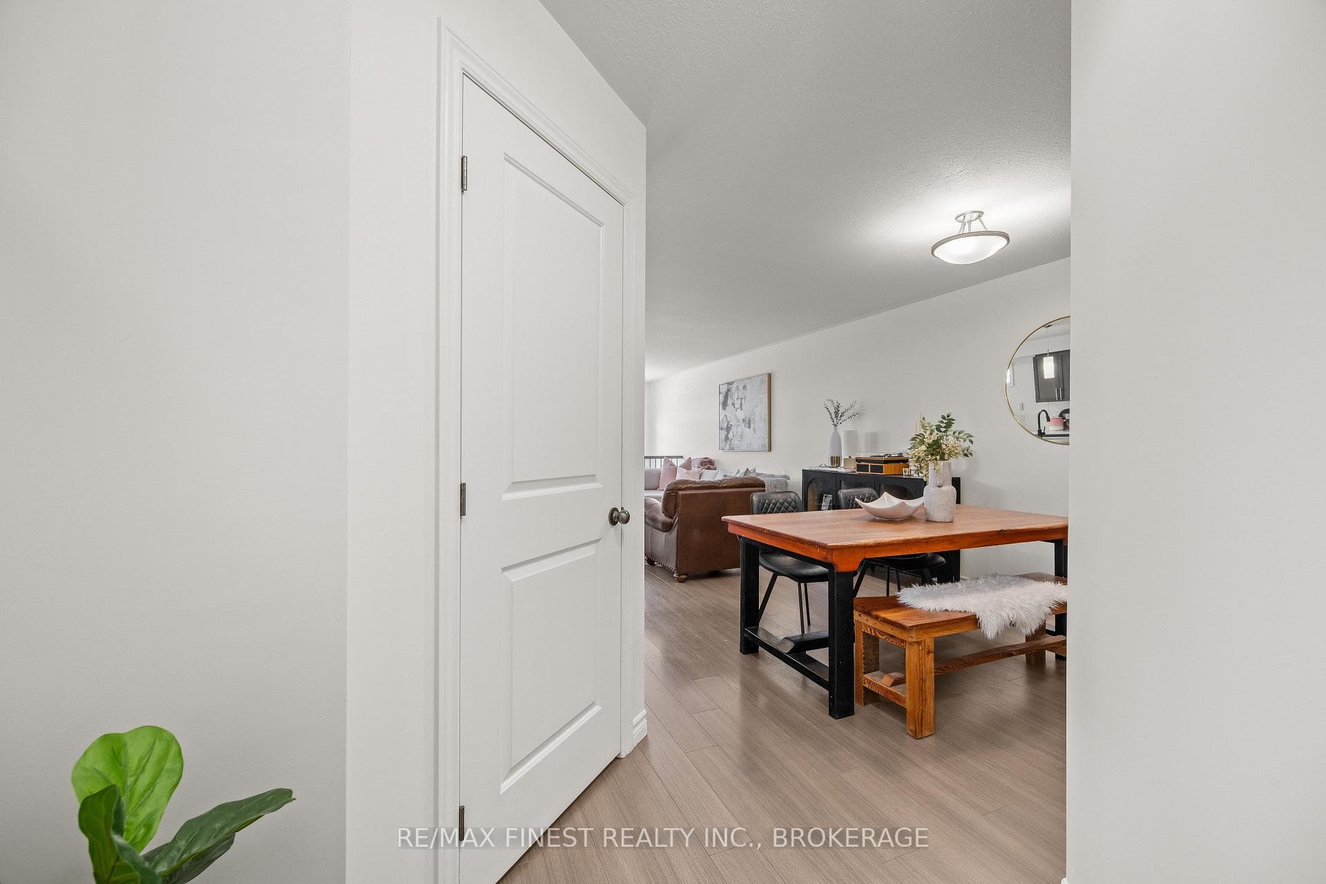 1158 Horizon Drive photo 6