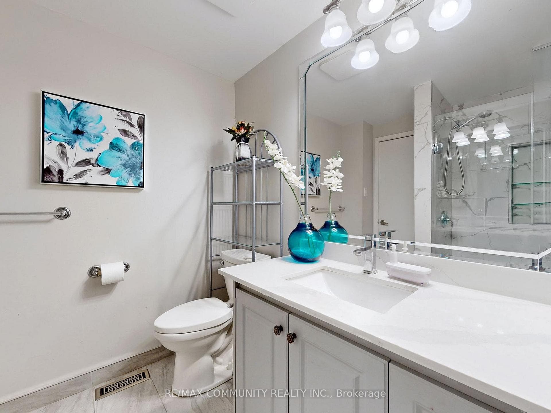 55 John Stoner Drive photo 16