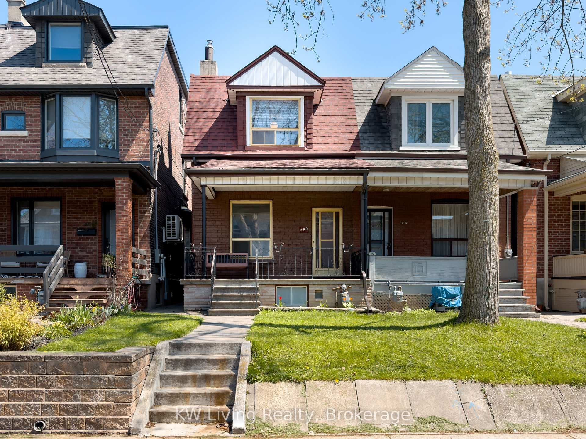 299 Grace Street photo 3