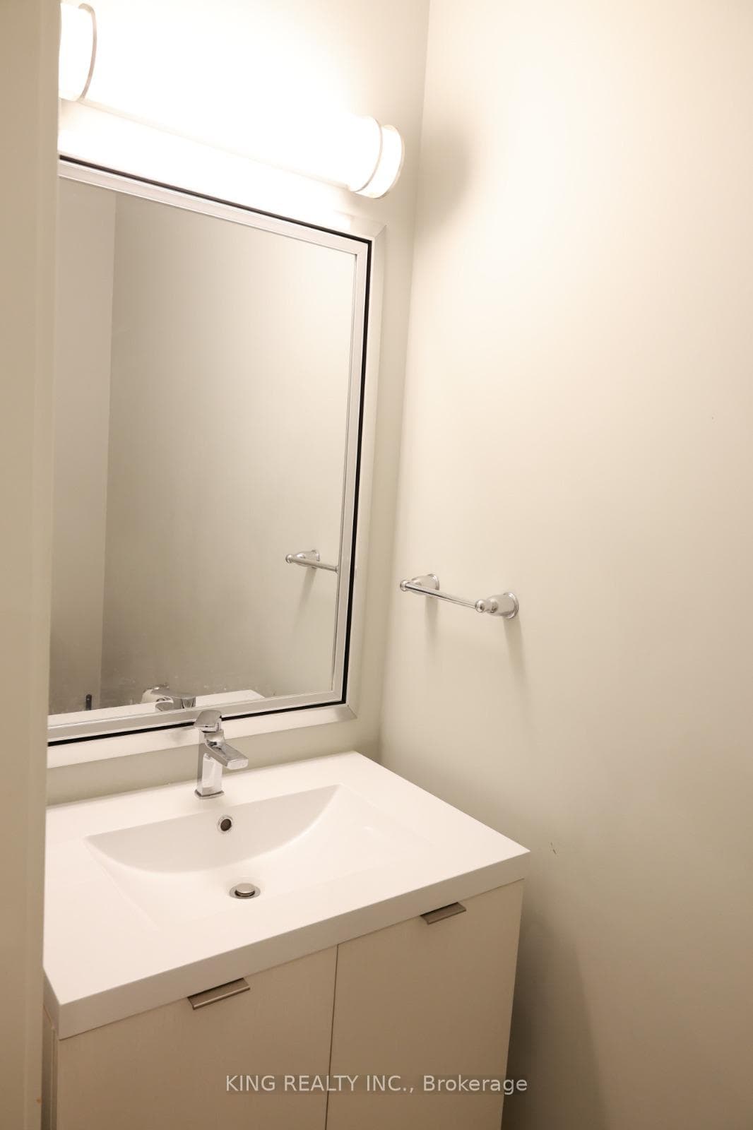 745 CHELTON Road Unit 21 photo 31