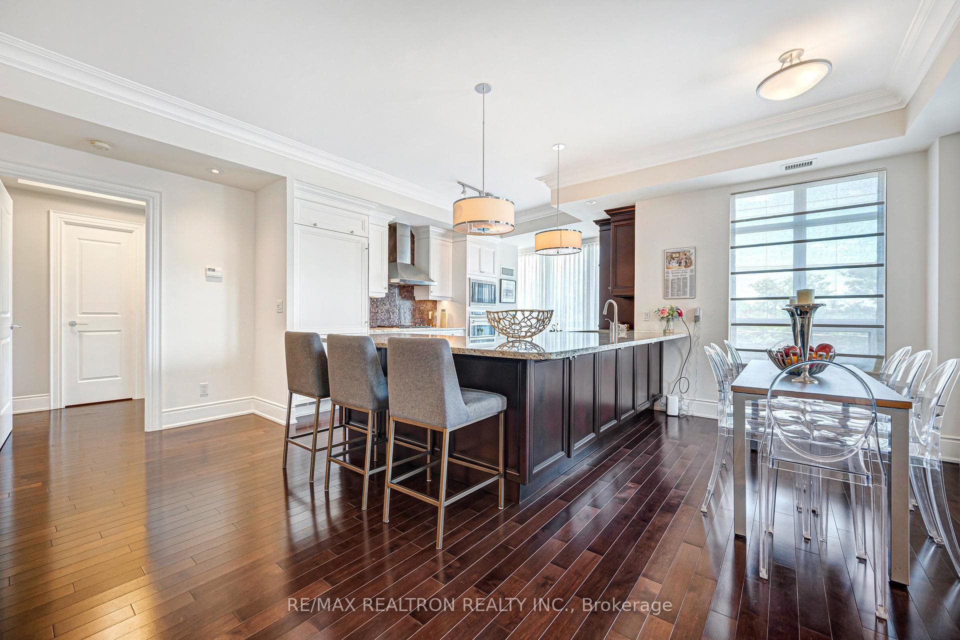 1717 Avenue Road Unit 314 photo 22
