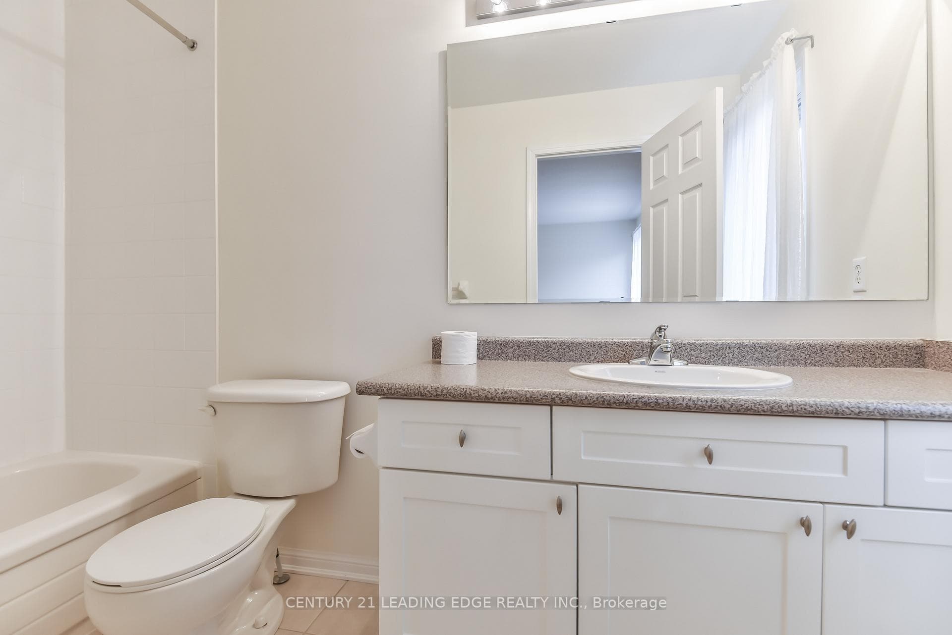 211 Weldon Road photo 12