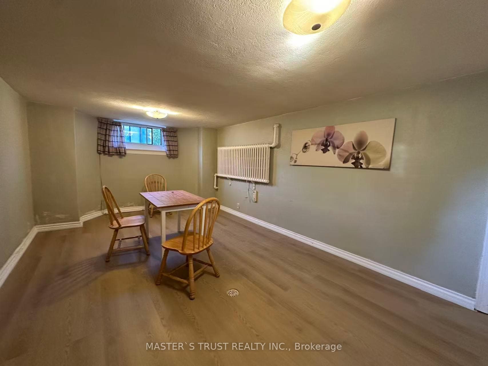 389 Lawrence Avenue photo 21