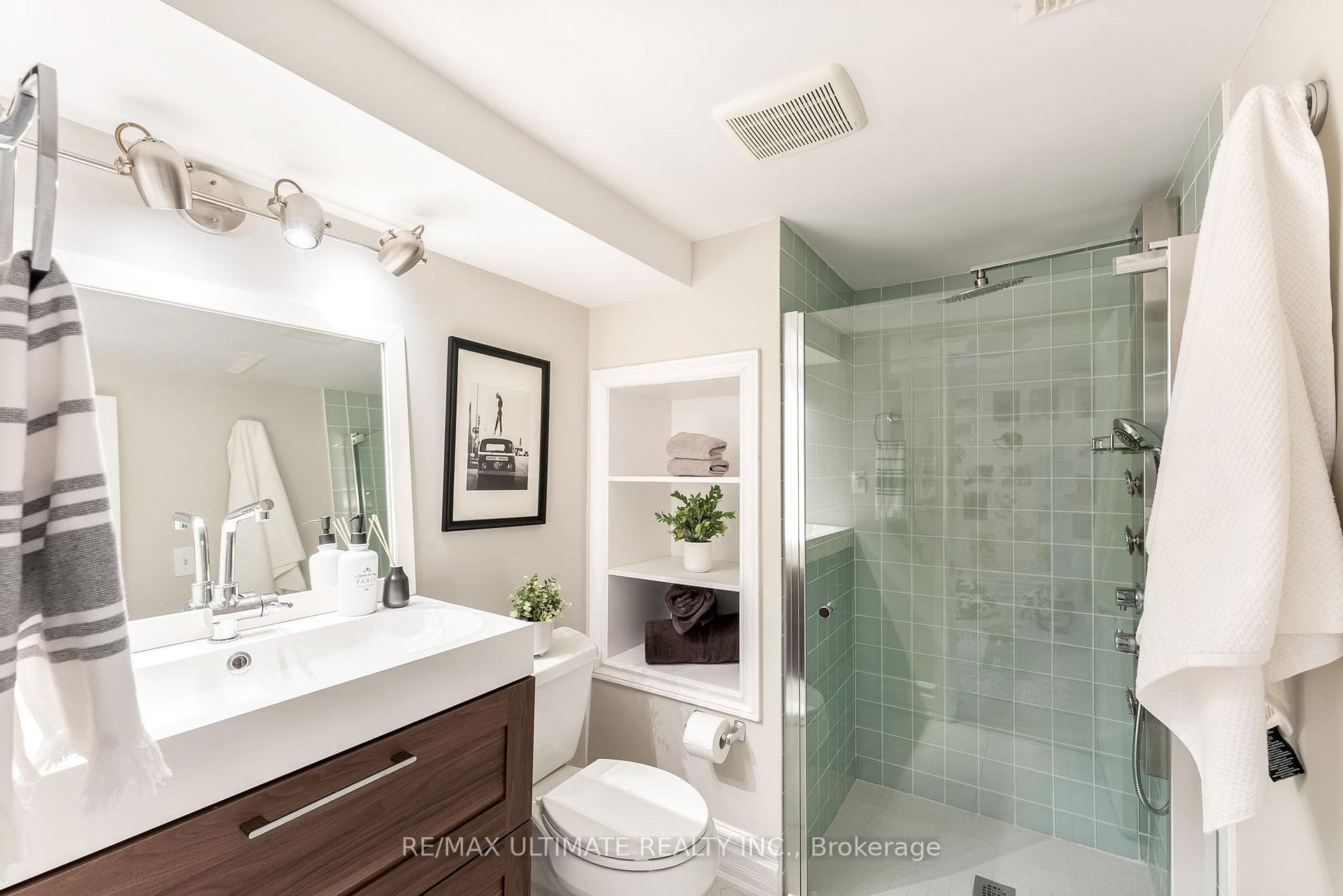 247 Dewhurst Boulevard photo 35