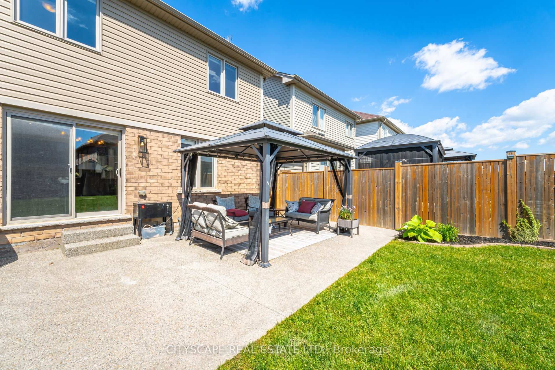 7724 Sycamore Drive photo 29