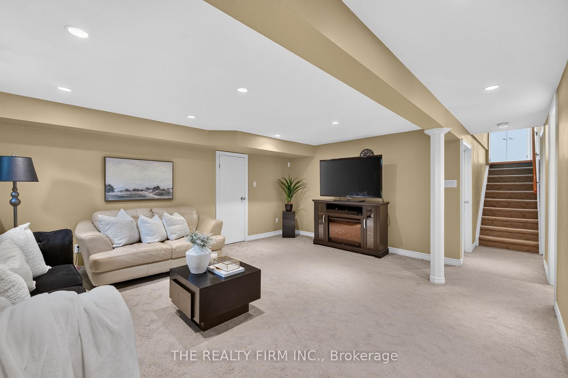 226 Rainbow Avenue photo 25