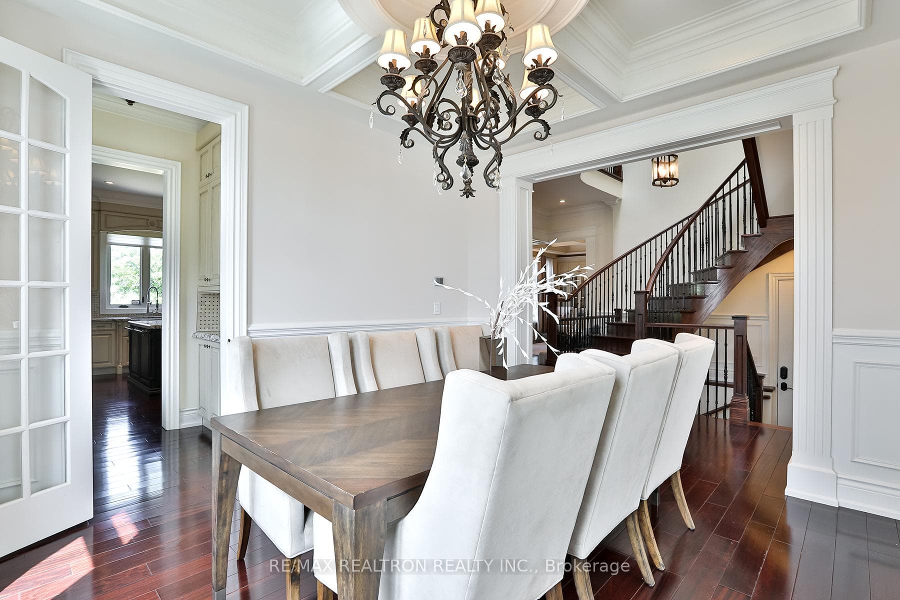 226 Ruggles Avenue photo 13