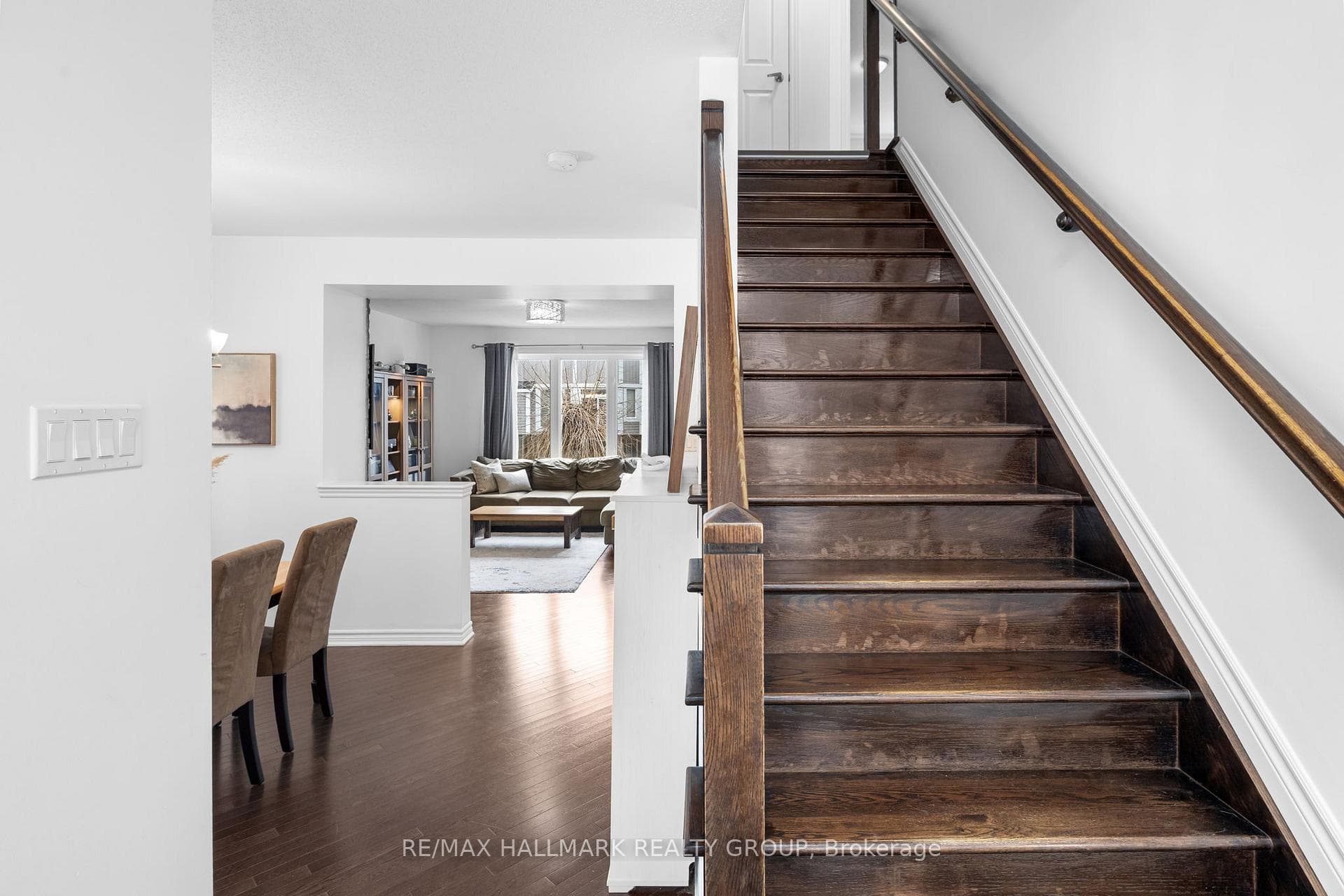 529 Dundonald Drive photo 18