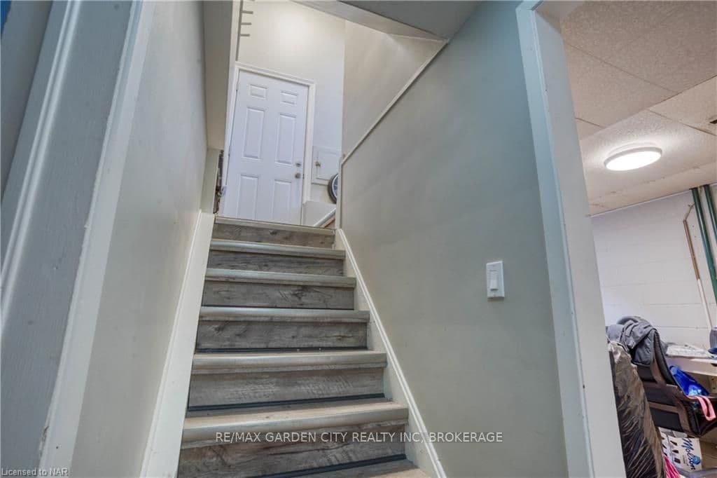 102 JACOBSON Avenue photo 14