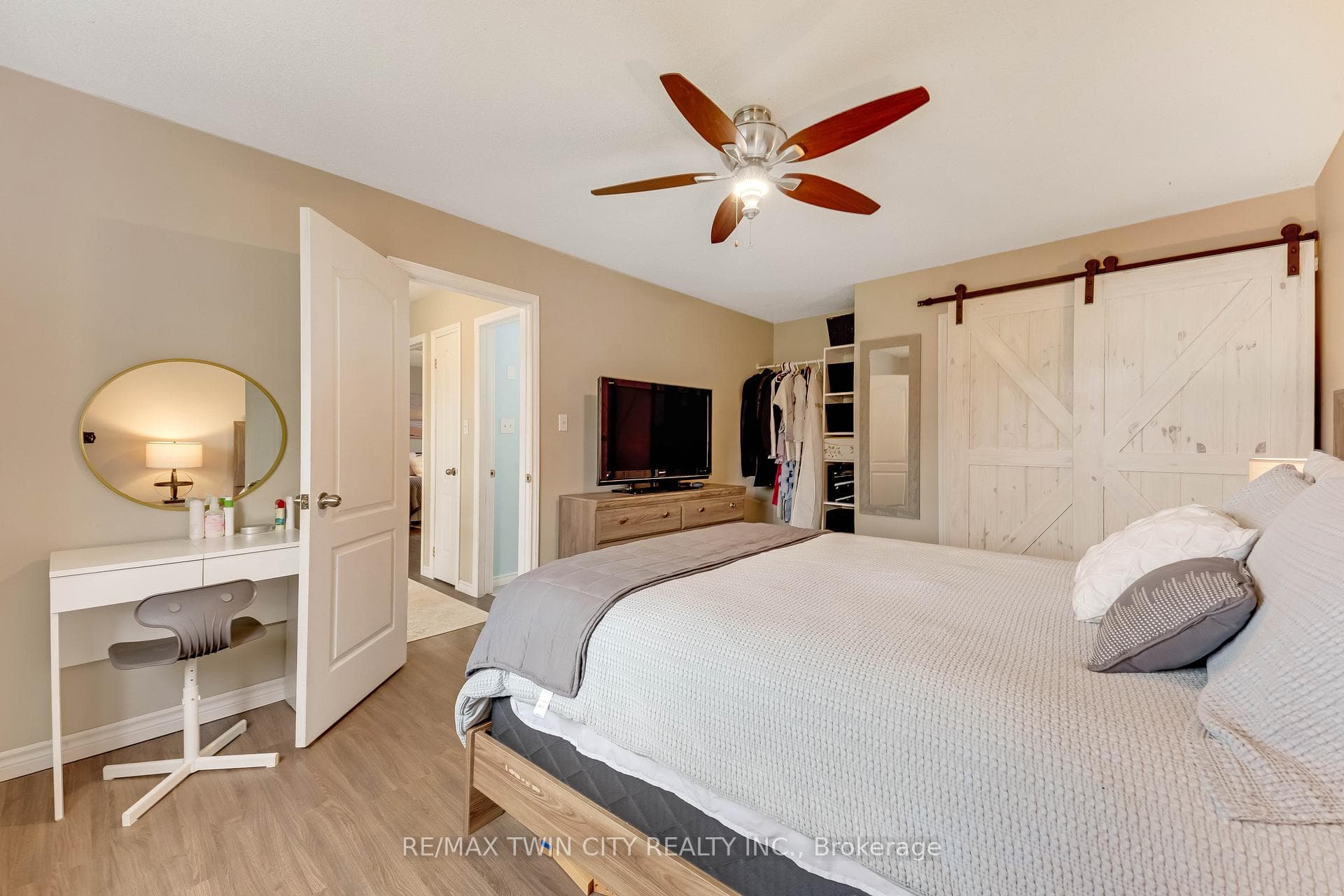99 Canrobert Street photo 25
