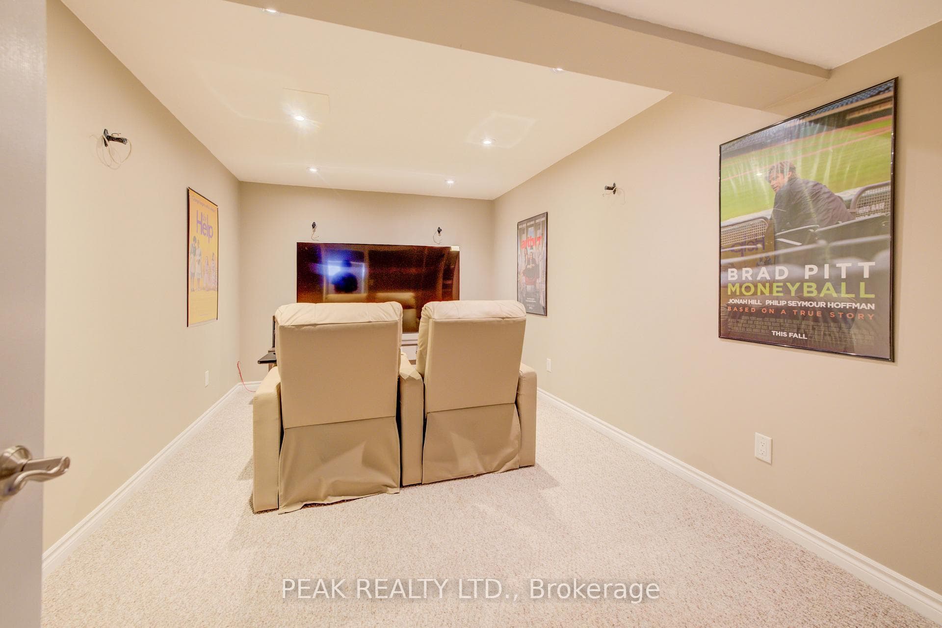 148 Devonshire Drive photo 32