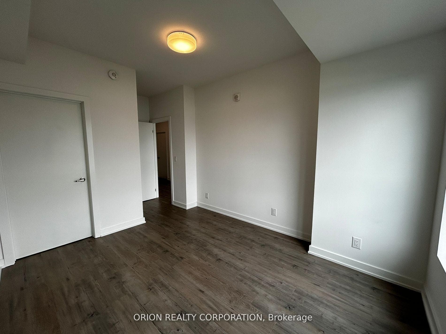 56 Lakeside Terrace Unit 1005 photo 17