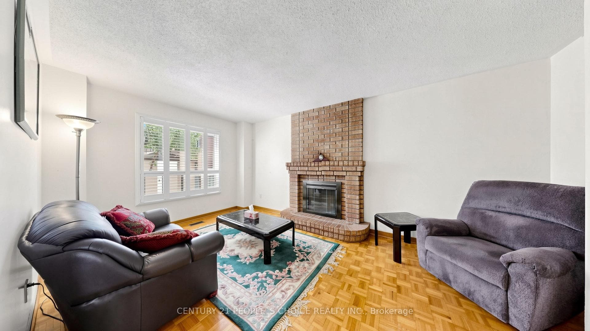 145 Chancellor Drive photo 8