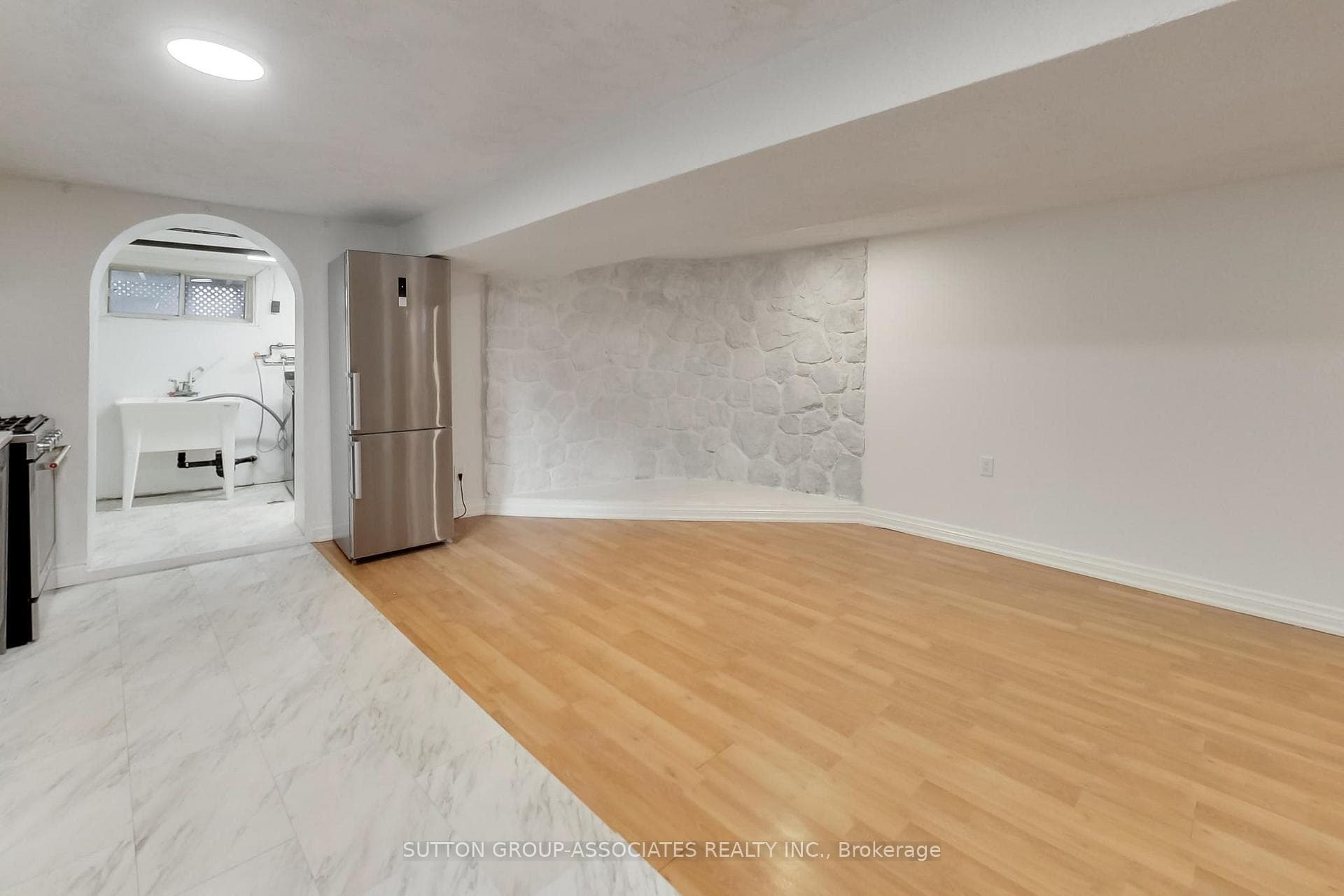 175 Earlsdale Avenue photo 26