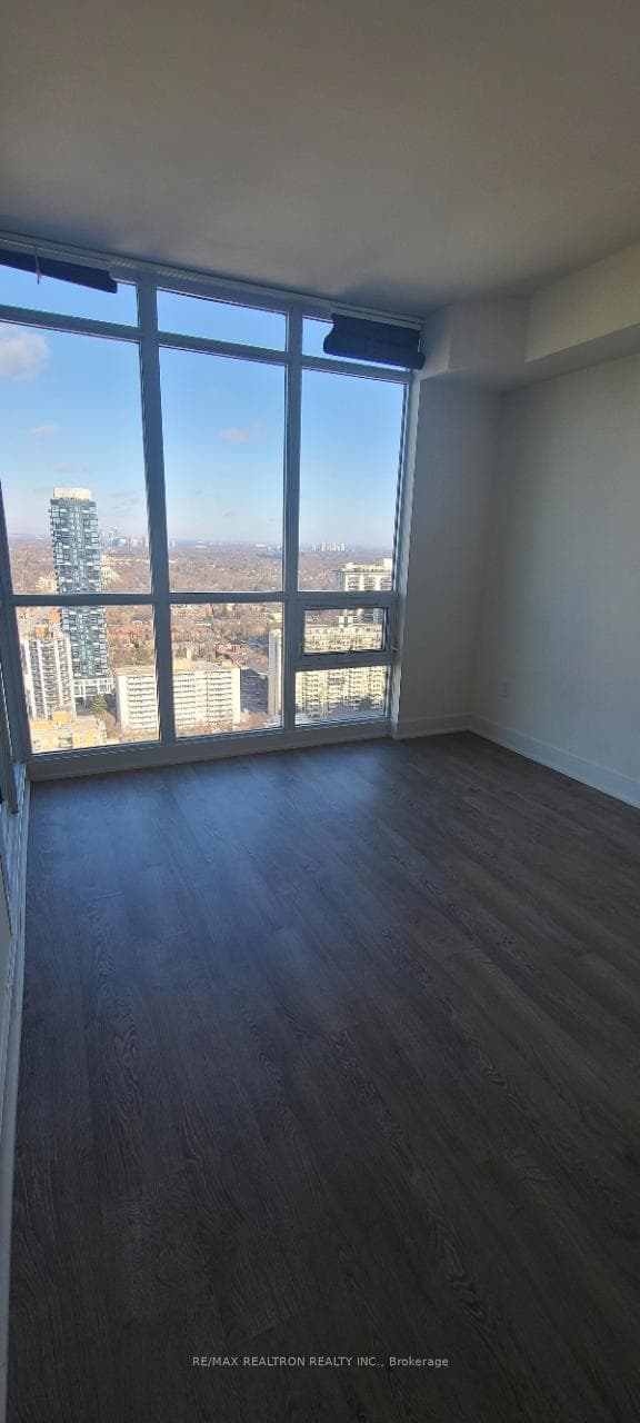 30 Roehampton Avenue Unit 2907 photo 8