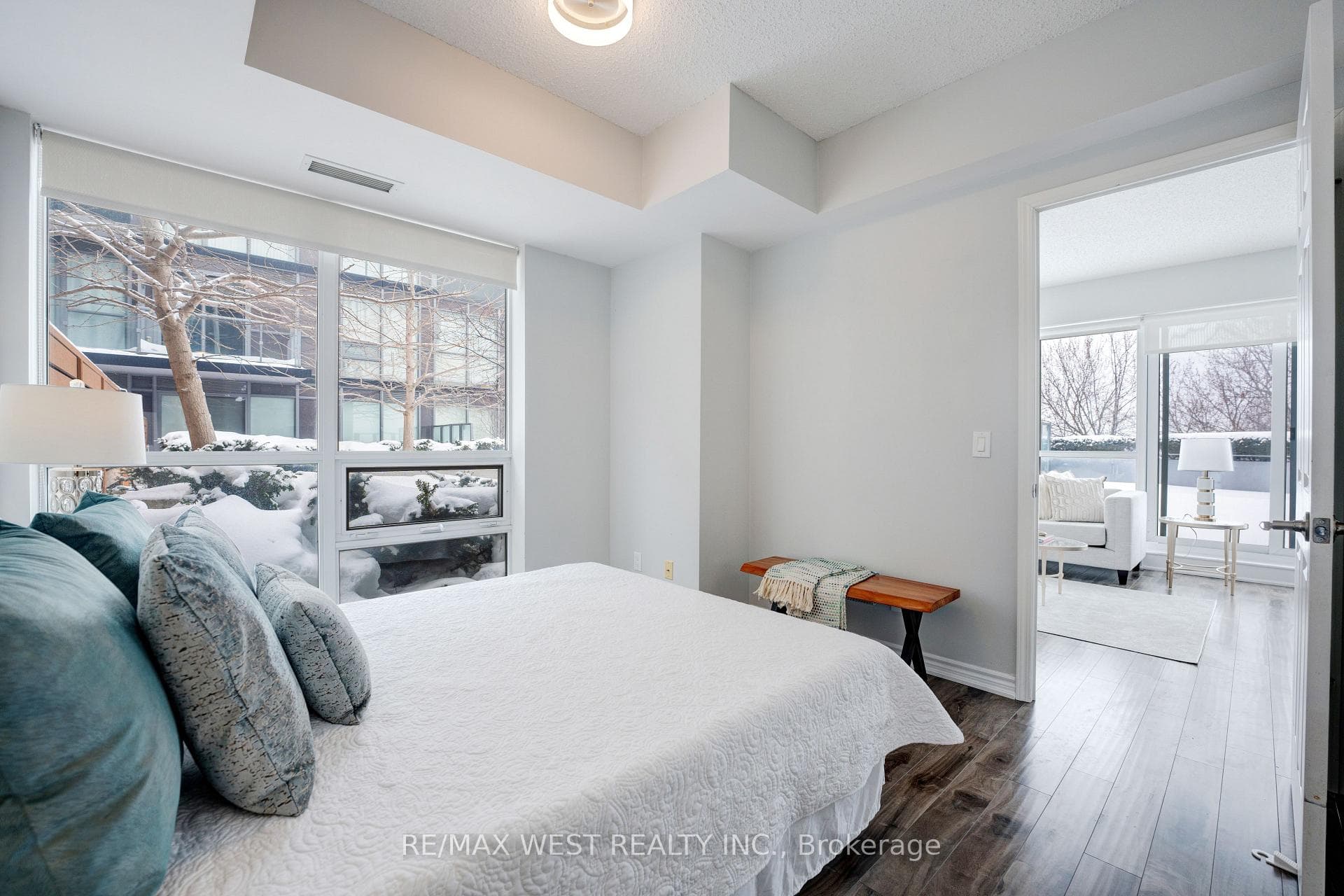 15 James Finlay Way Unit 625 photo 21