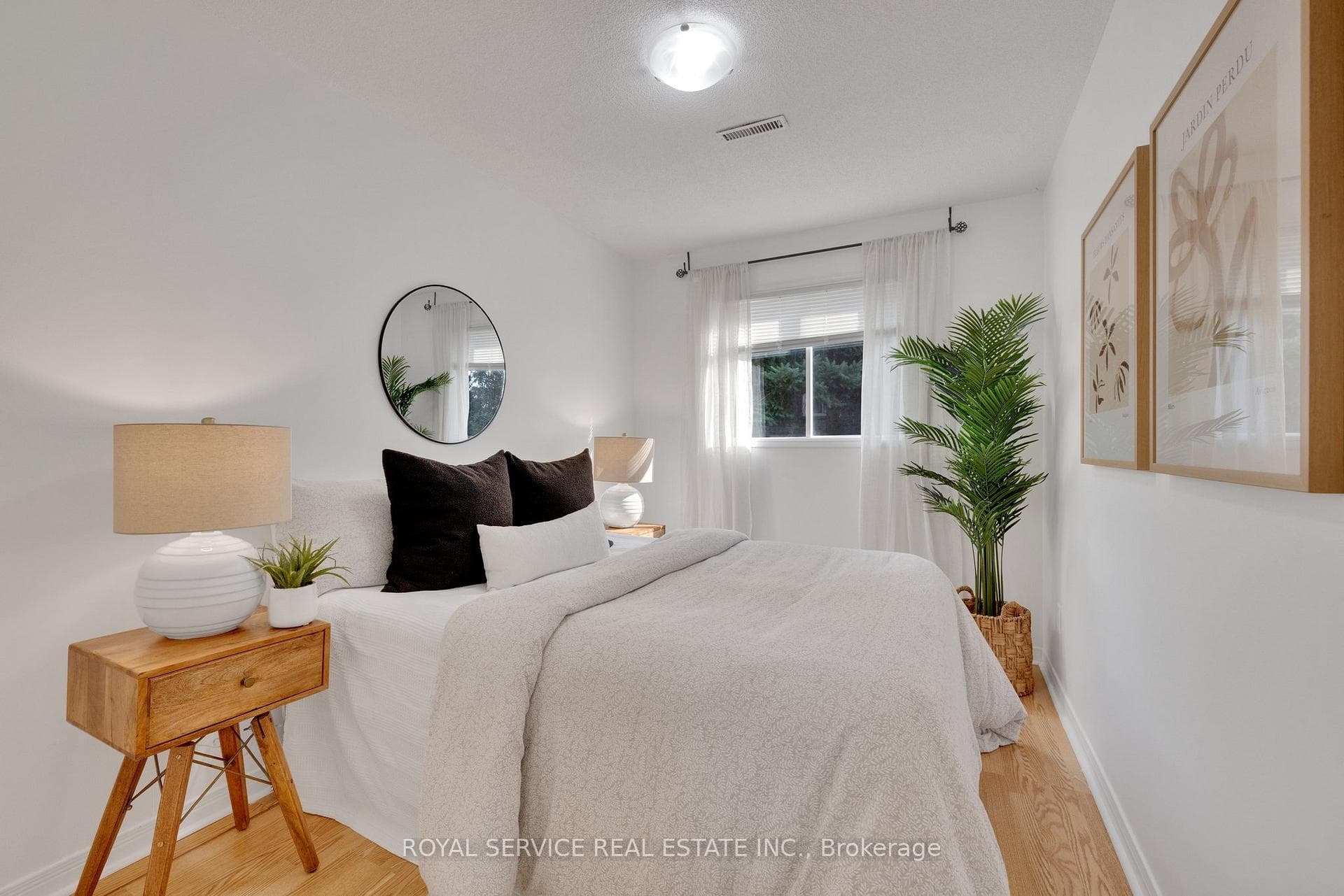 3rd Bedroom with large window