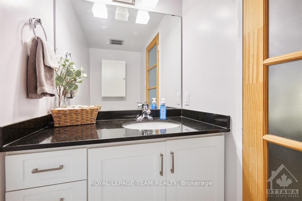 2pc Ensuite