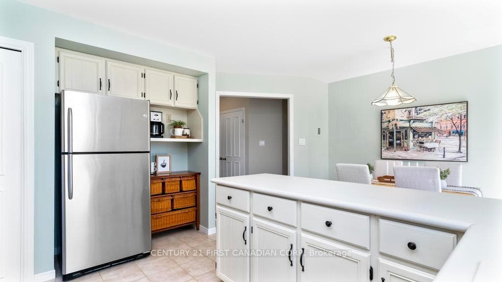 2344 BENTIM Road photo 15