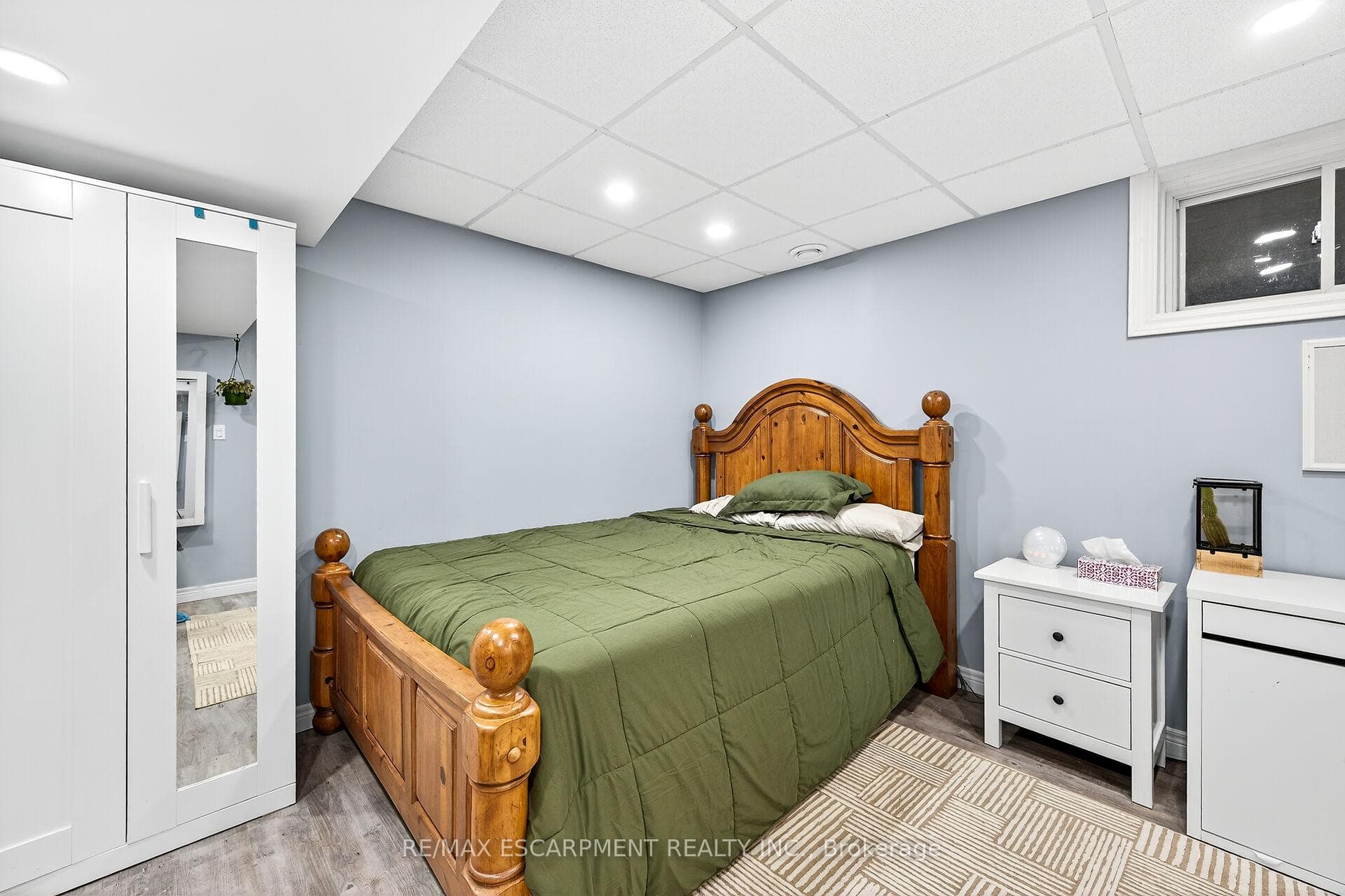 389 Junction Road photo 31