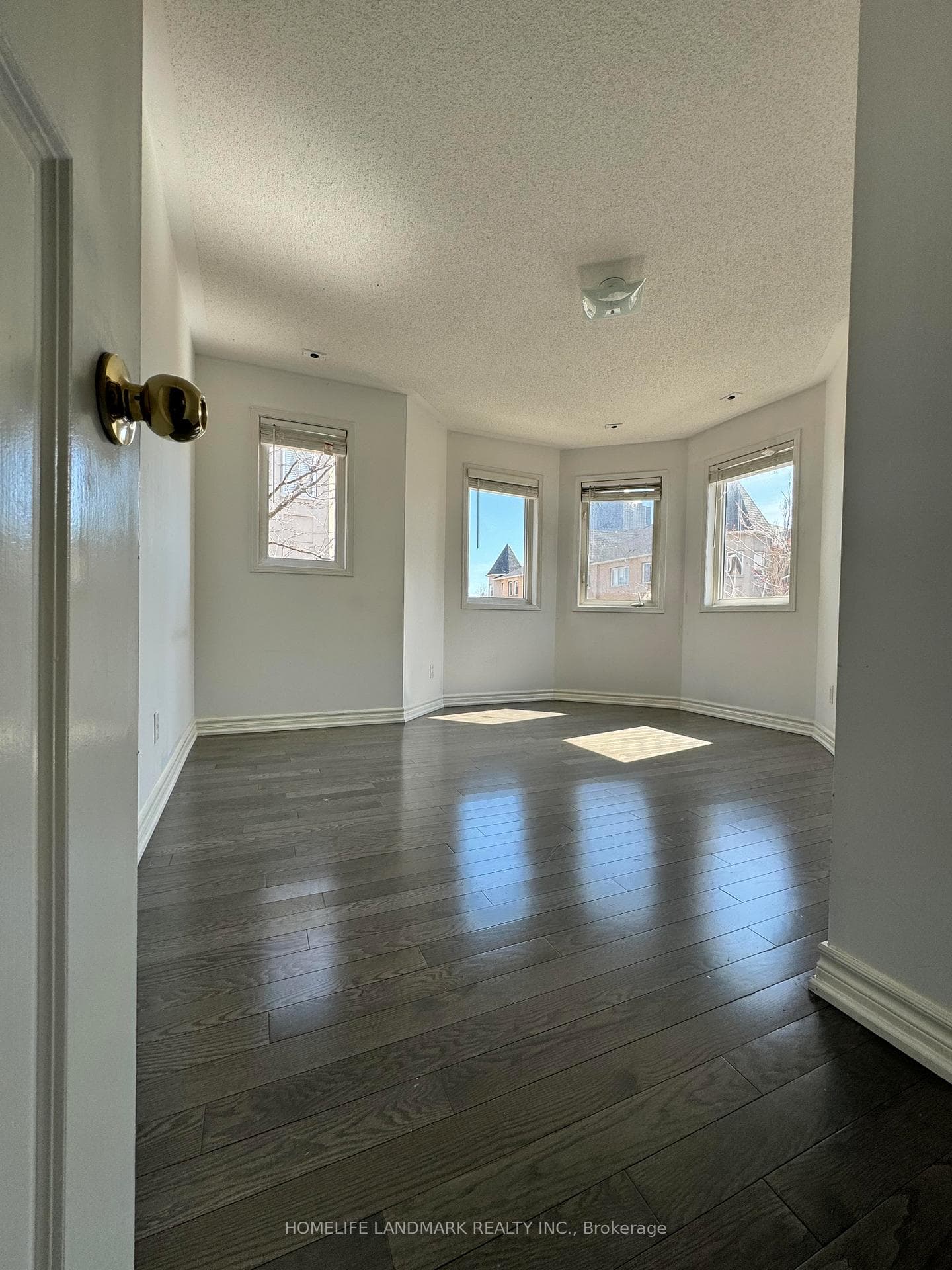 19 rosebank Drive Unit 1615 photo 7