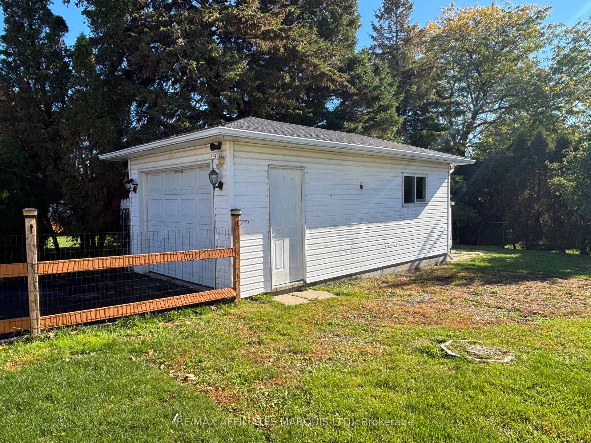 1007 Lasalle Road photo 30