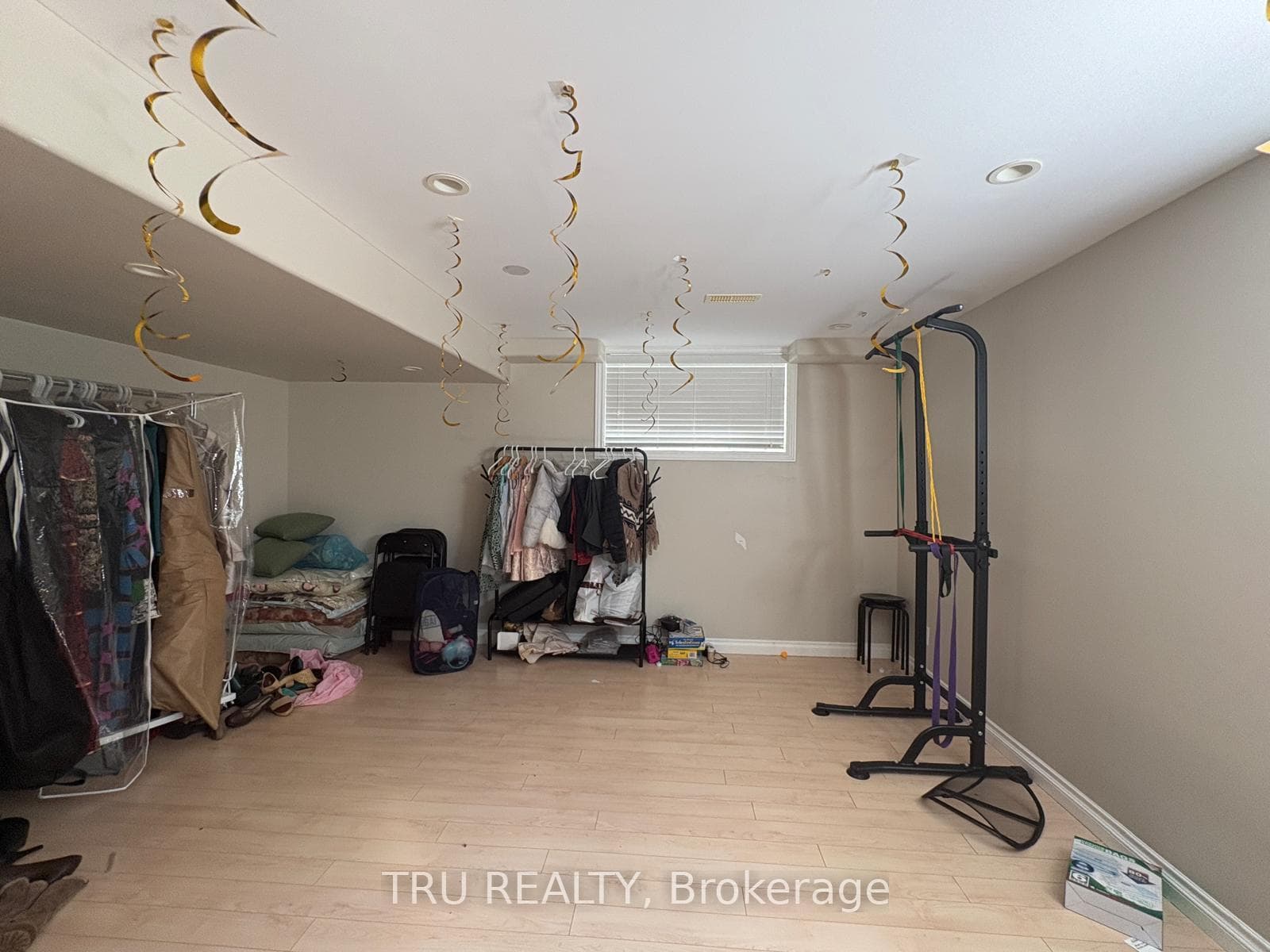684 Beatrice Drive photo 36