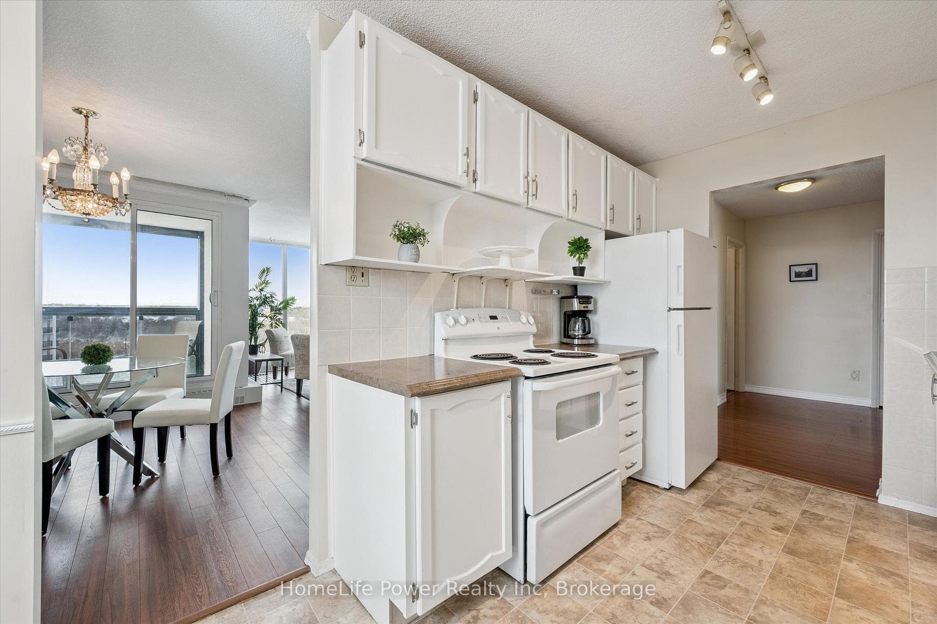 19 Woodlawn Road Unit 711 photo 11