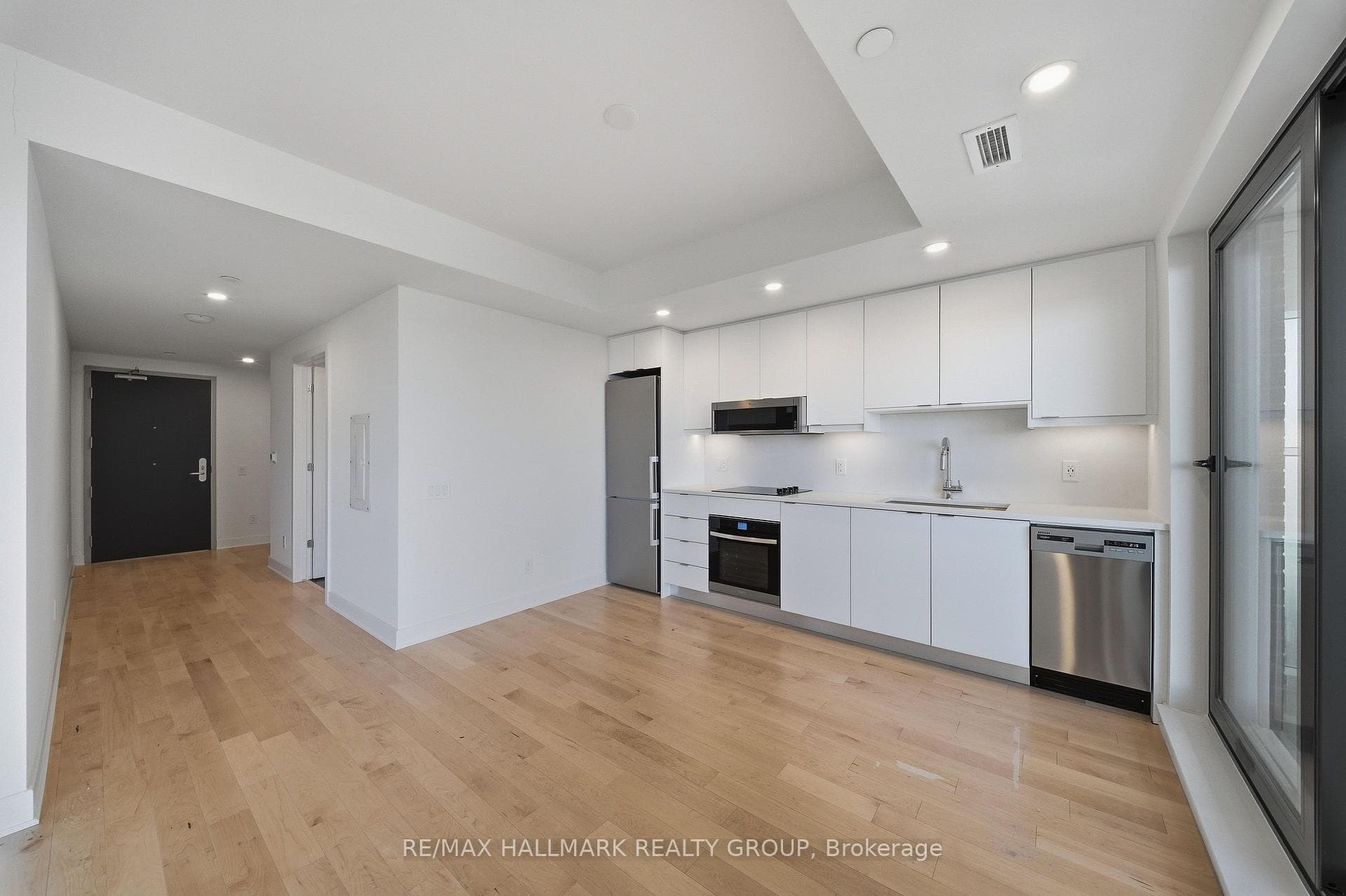 180 George Street Unit 606 photo 6