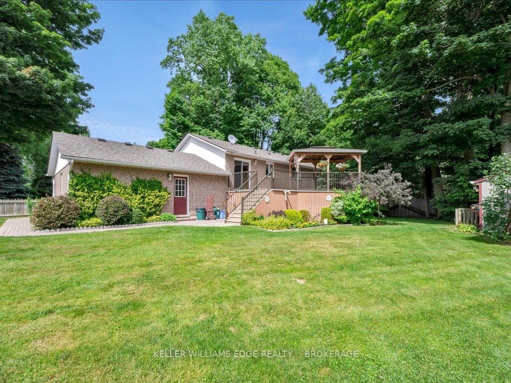 3245 HYMAN Avenue photo 31