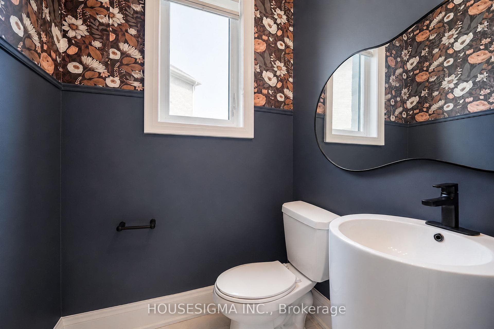 62 Royal Fern Crescent photo 7
