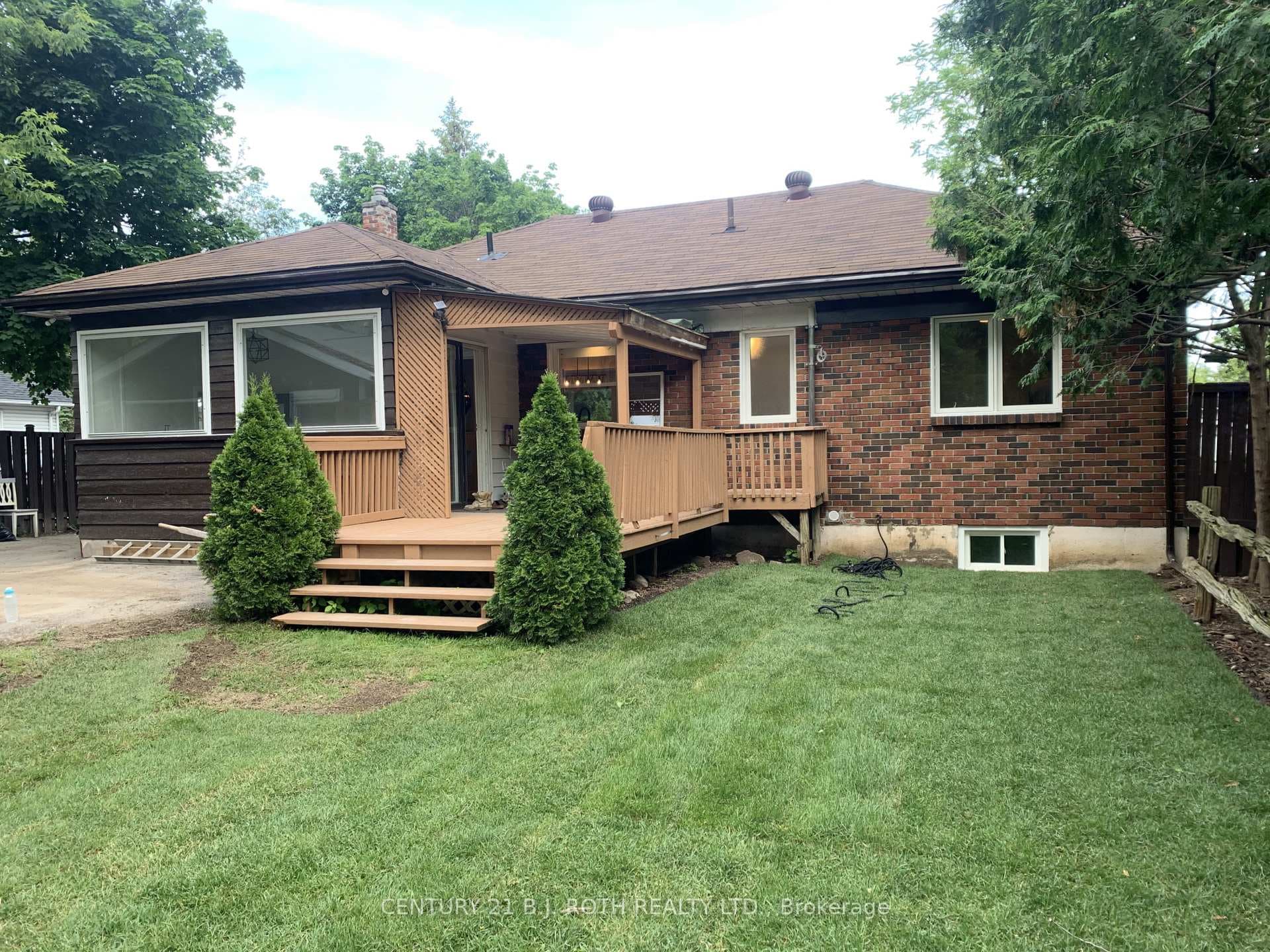 156 Puget Street photo 14