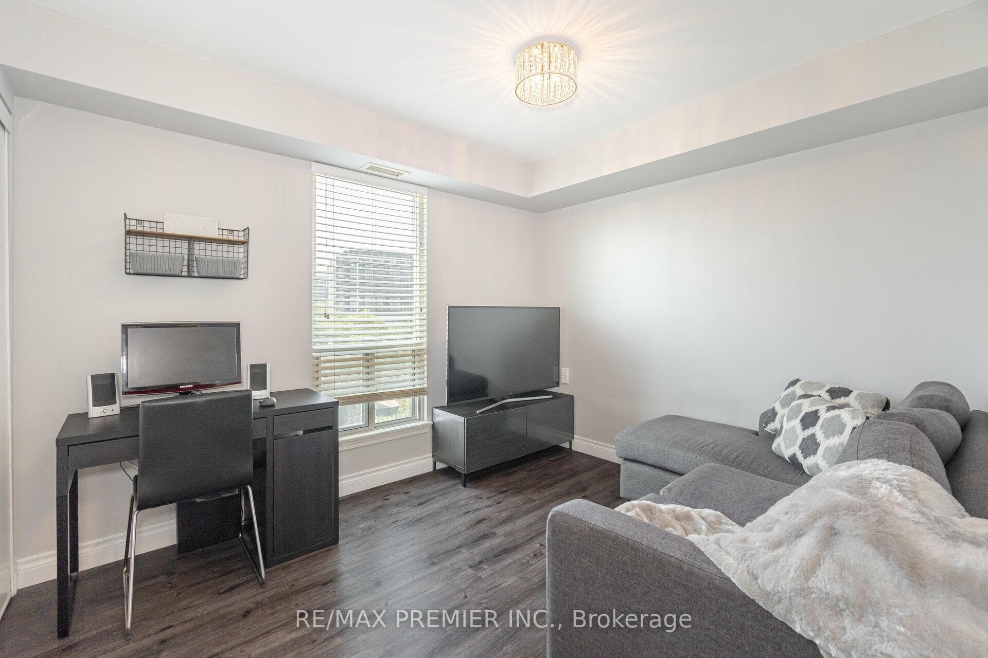 1030 Sheppard Avenue Unit 512 photo 22