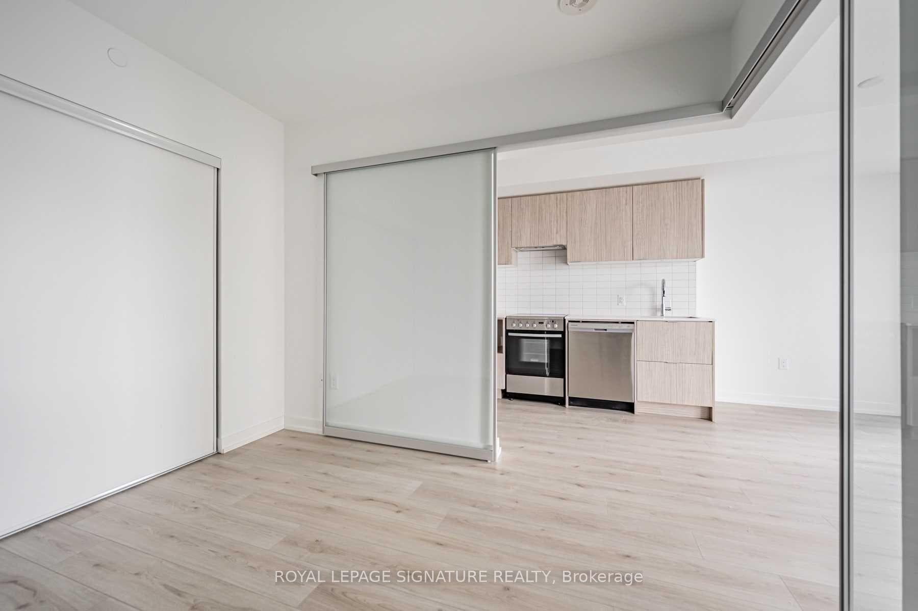 395 Bloor Street Unit 1712 photo 10