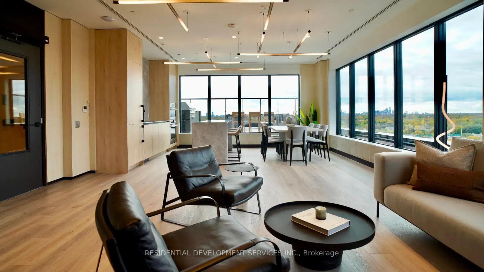 699 Sheppard Avenue Unit 810 photo 13