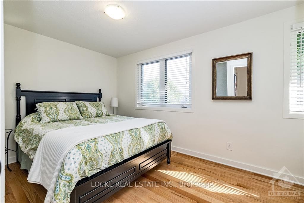 1826 WOODHAVEN Heights photo 24