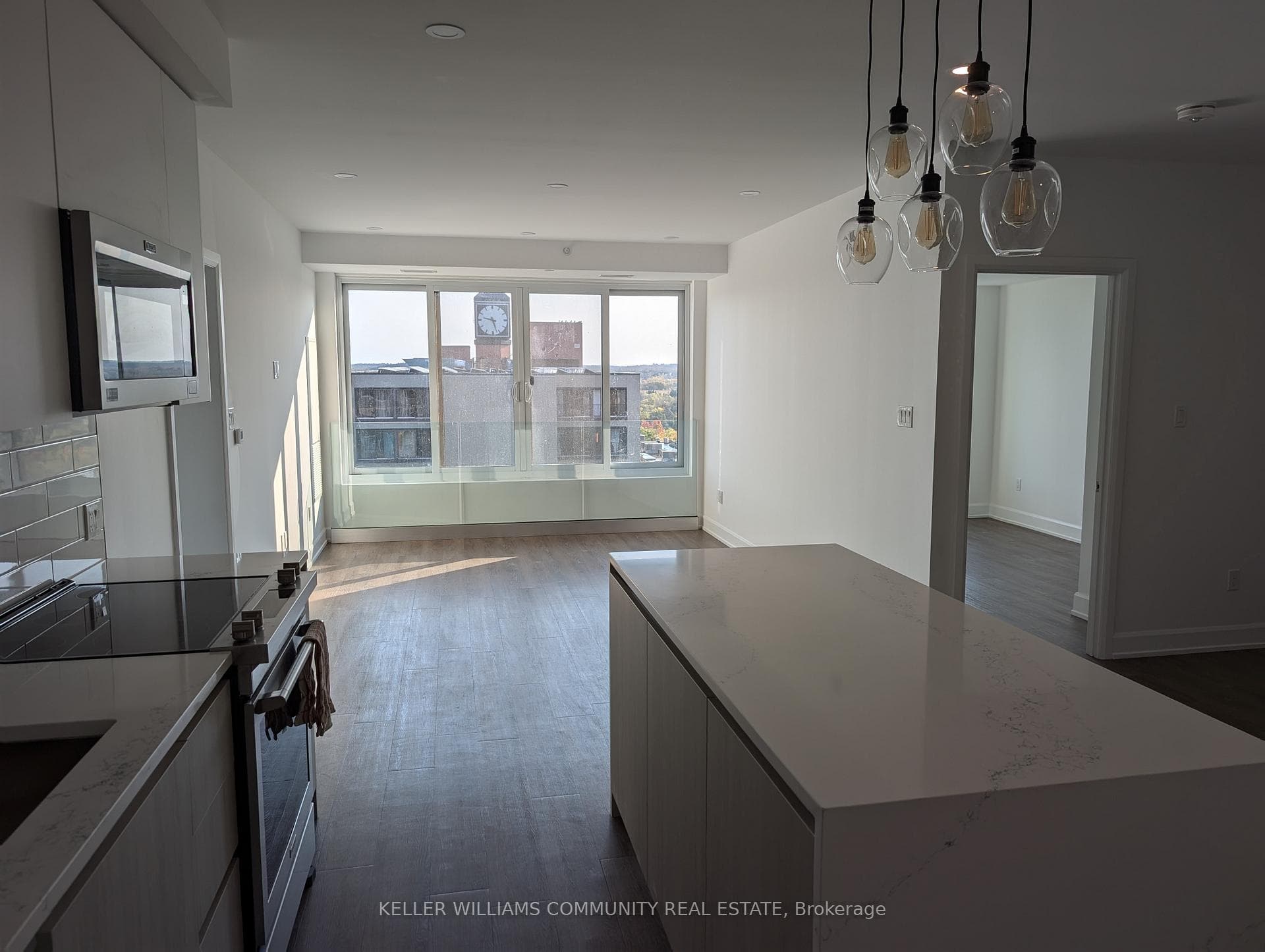 195 Hunter Street Unit 802 photo 2