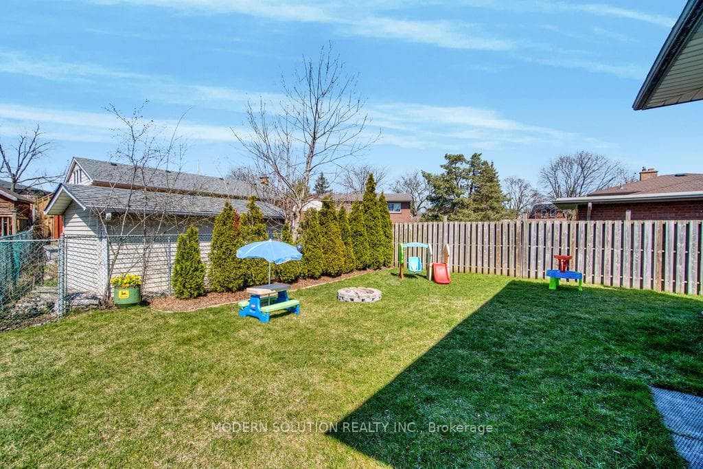 66 Dixon Street photo 36