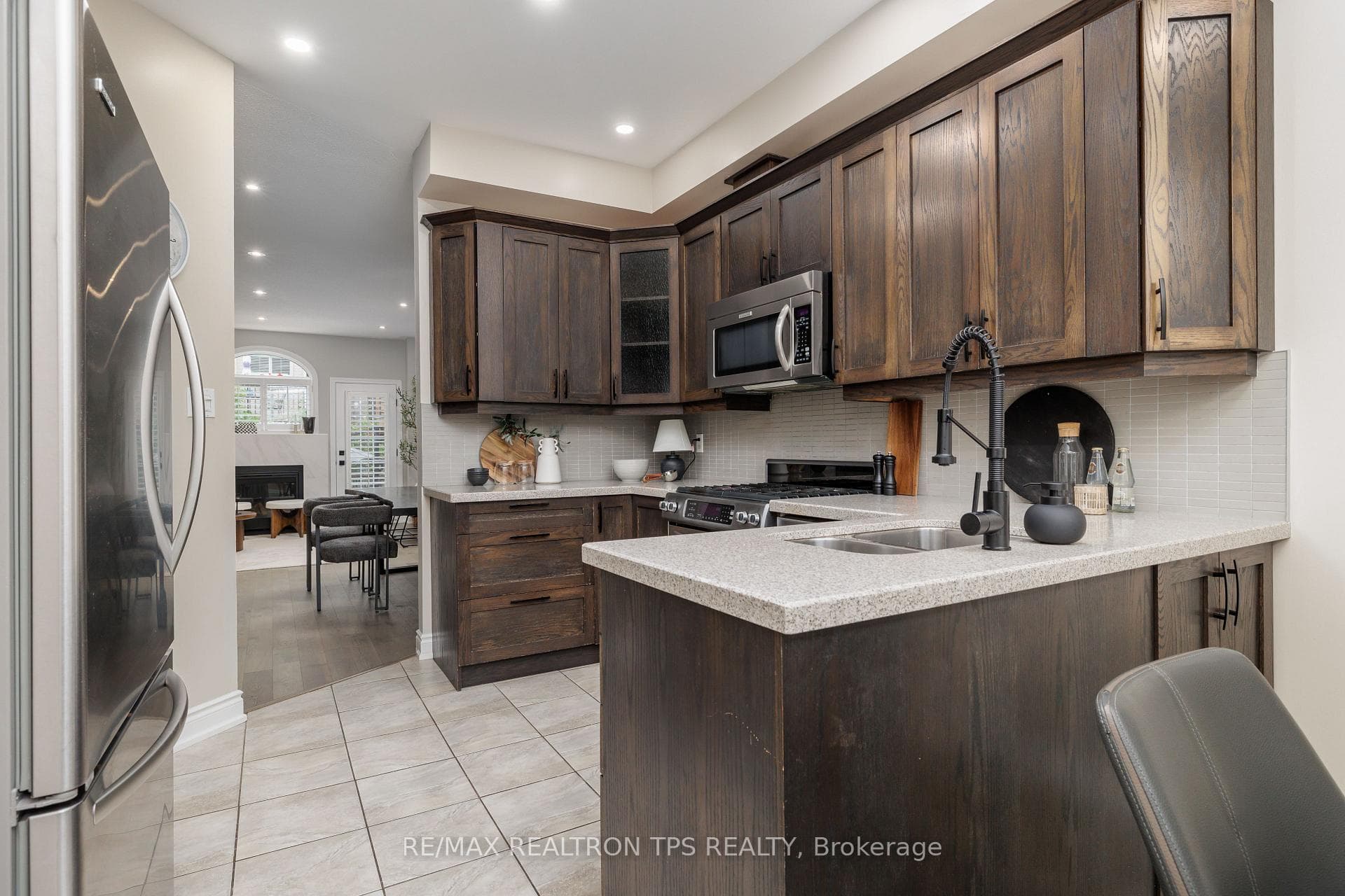 14 Greystone Court photo 10
