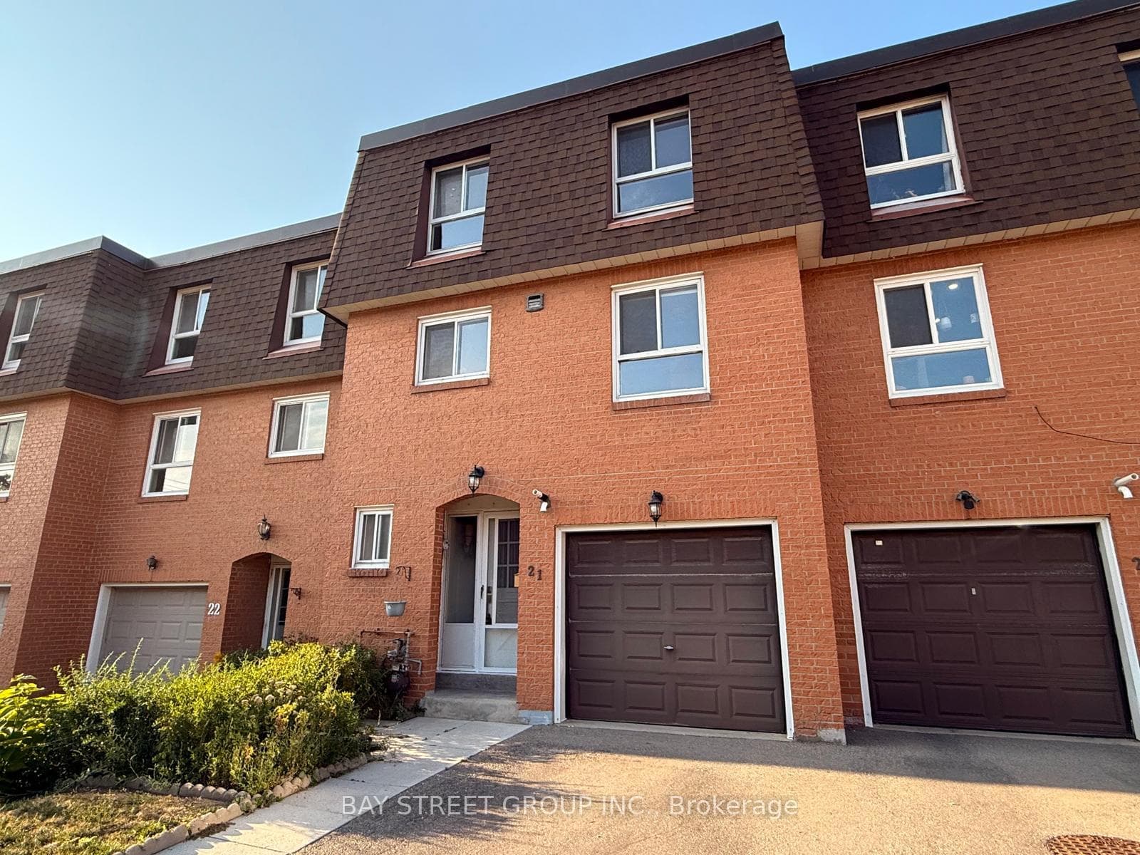 90 Crockamhill Drive Unit #21 photo 2