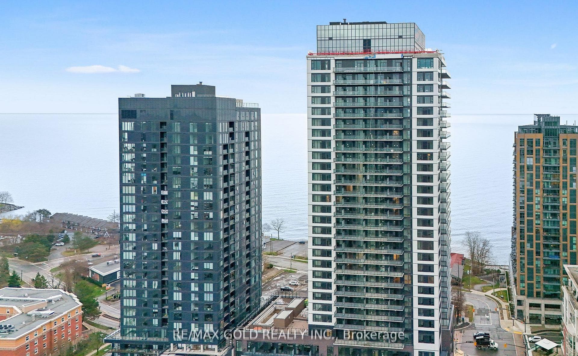 2075 Lakeshore Road Unit 214 photo 1