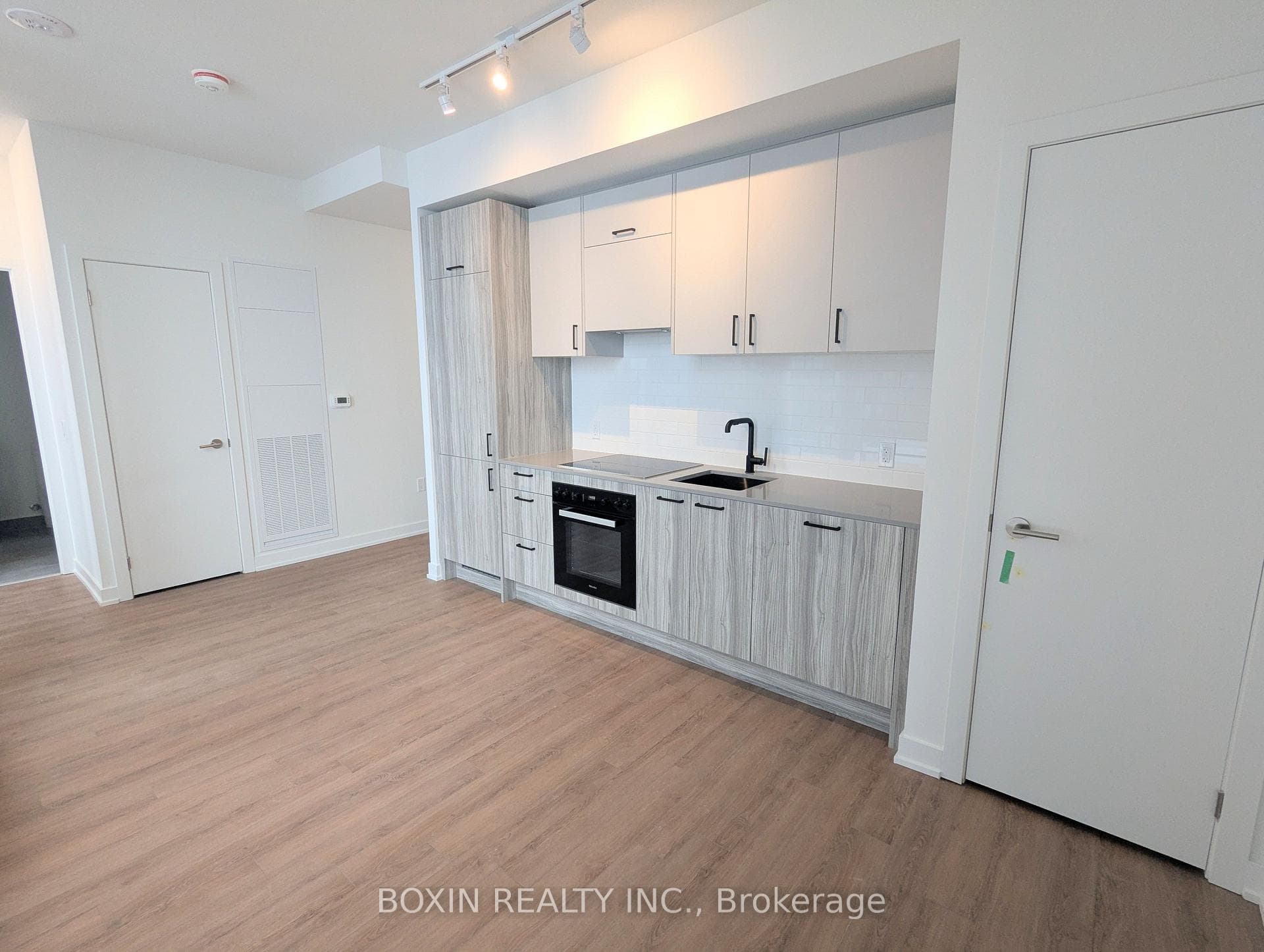 1 Quarrington Lane Unit 2211 photo 4