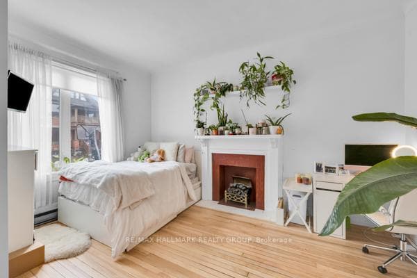 69 Blackburn Avenue photo 15