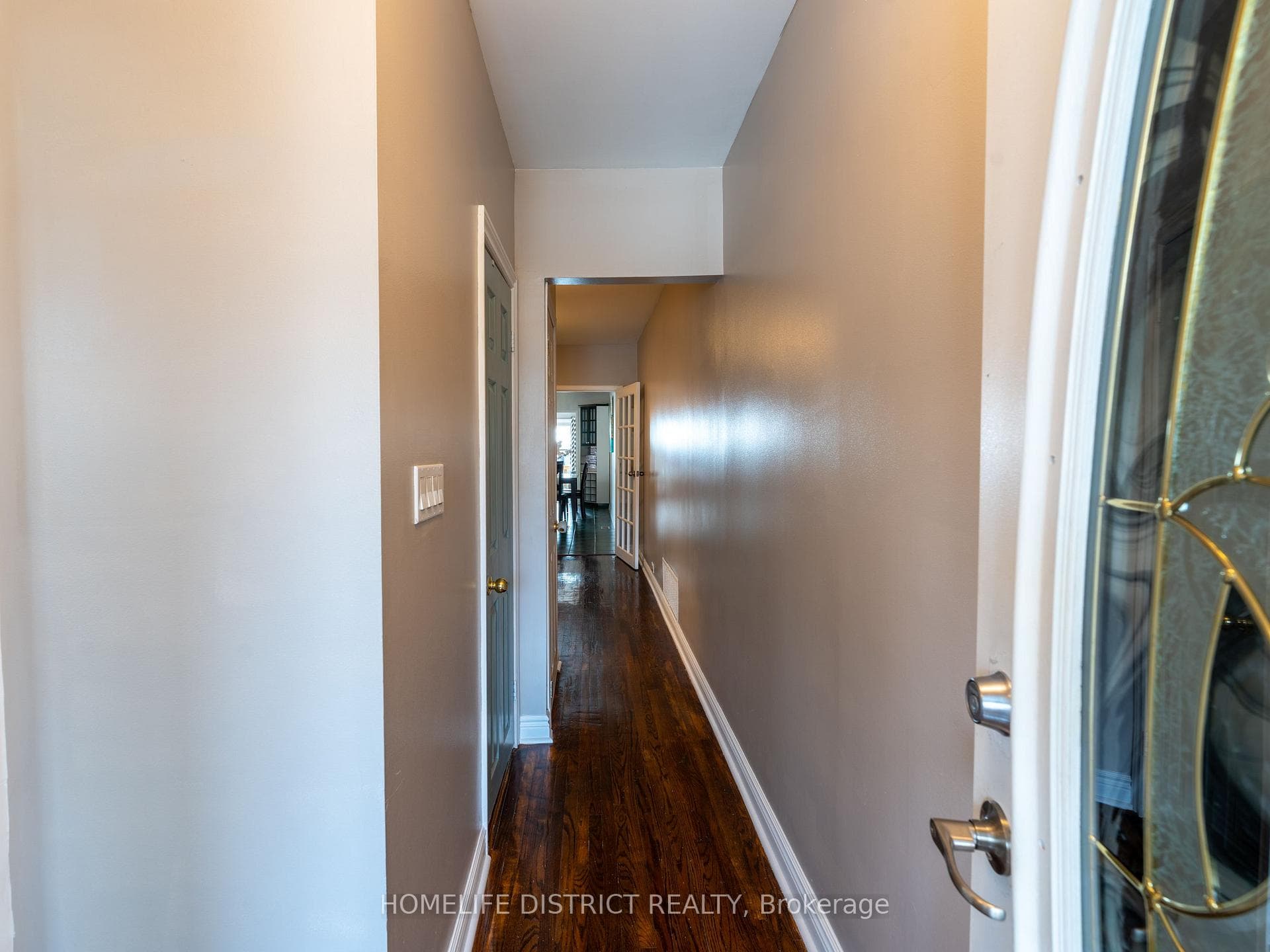 157 Silverthorn Avenue photo 6