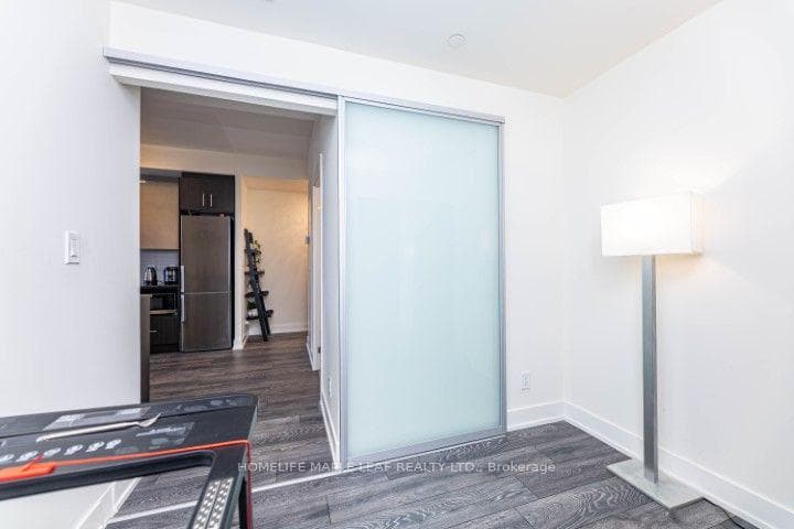 180 Fairview Mall Drive Unit 308 photo 26