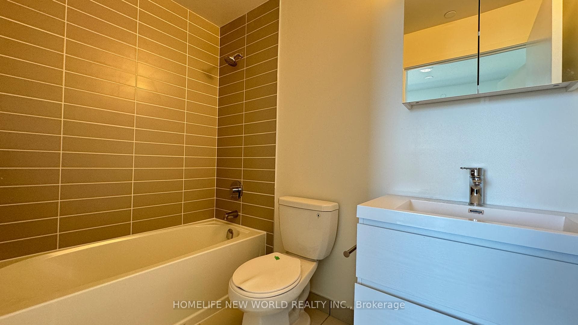 292 Verdale Cross Road Unit 1605 photo 6