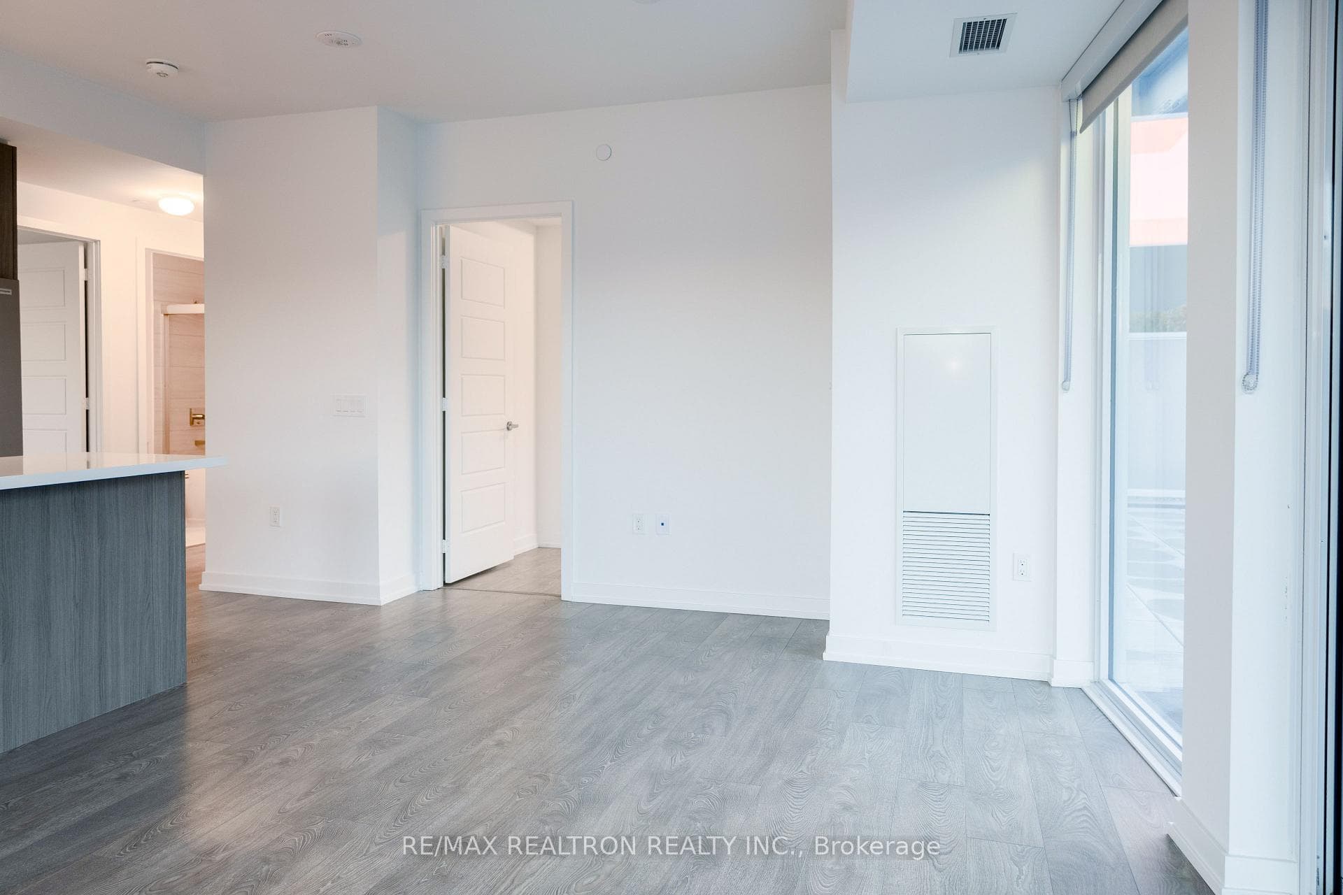 333 Sunseeker Avenue Unit 317 photo 11