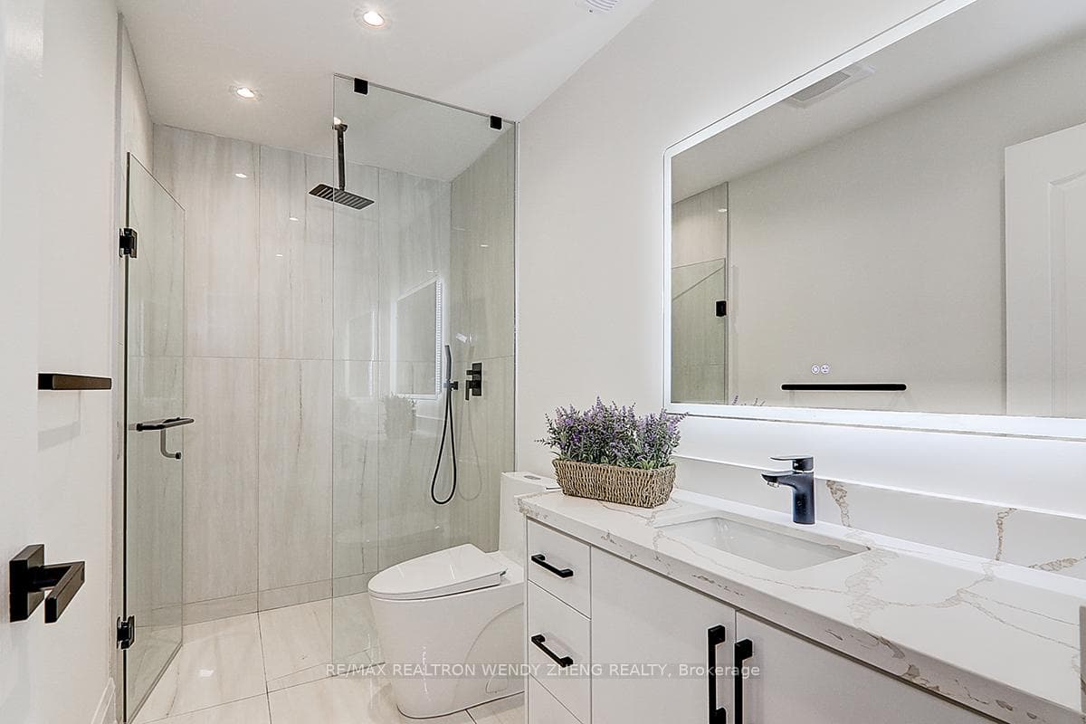 55 Moore Park Avenue photo 38